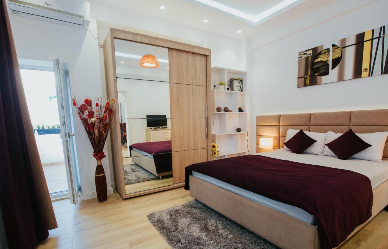Color Apartments Corneliu Coposu 1A street Bucarest Esterno foto