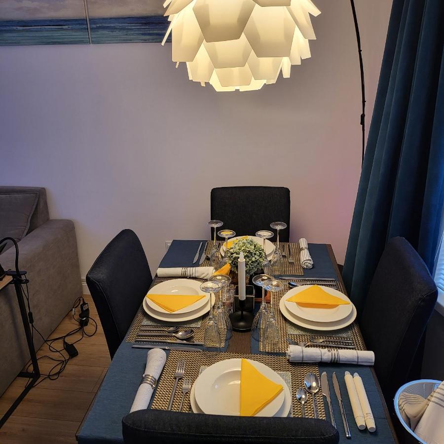 Color Apartments Corneliu Coposu 1A street Bucarest Esterno foto